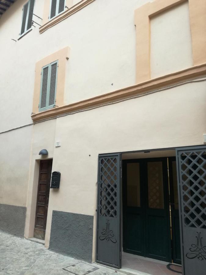 B&B Casa Lilli Foligno Exterior photo