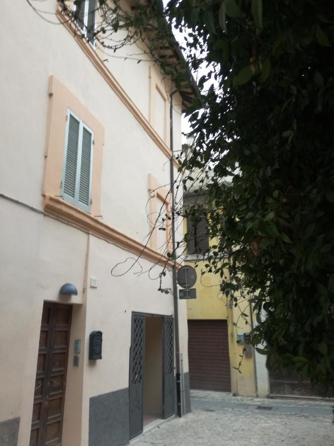 B&B Casa Lilli Foligno Exterior photo