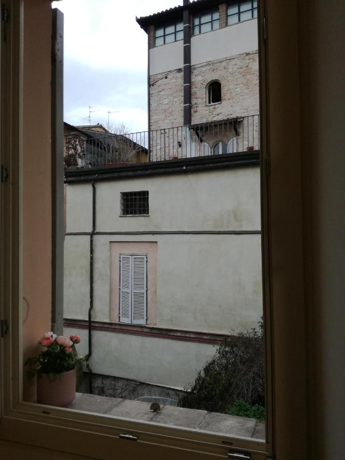 B&B Casa Lilli Foligno Exterior photo